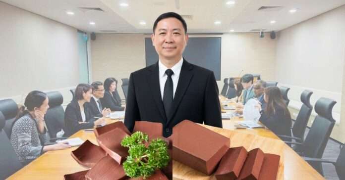 นสพ.สมชวน รัตนมังคลานนท์ อธิบดีกรมปศุสัตว์ เผยความสำเร็จส่งออกเลือดหมูสุกไปสิงคโปร์ปี 69