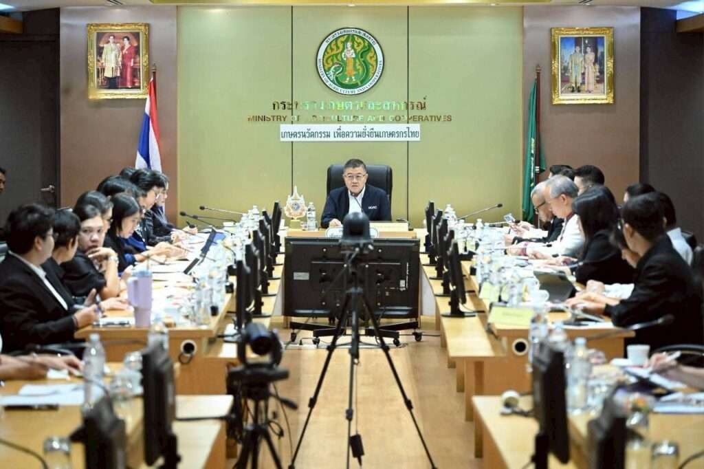 บรรยากาศการประชุมคณะกรรมการขับเคลื่อนปุ๋ยอินทรีย์ของกระทรวงเกษตรและสหกรณ์ ณ ห้องประชุมกระทรวง