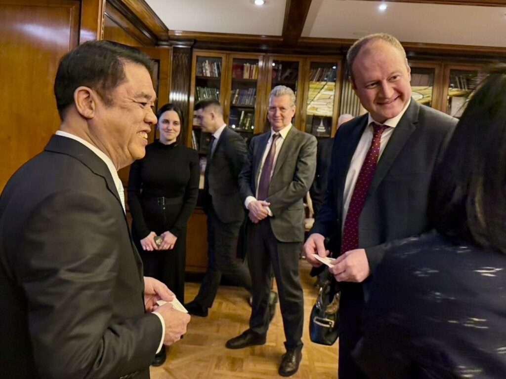 นายสุริยะ จึงรุ่งเรืองกิจ ยิ้มแย้มหลังปิดดีลประวัติศาสตร์โควตาปุ๋ยราคามิตรภาพสำเร็จ