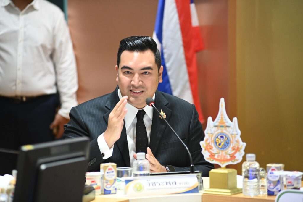 นายวัชระพล ขาวขำ รมช.เกษตรและสหกรณ์