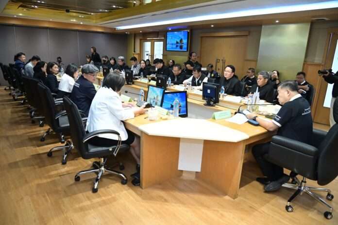 บรรยากาศการประชุมร่วมระหว่างกระทรวงเกษตรฯ และคณะกรรมการสิทธิมนุษยชนแห่งชาติ (กสม.)