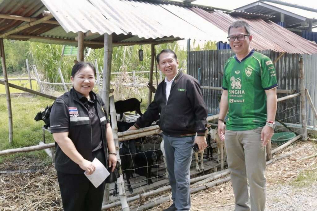 doae-executives-visit-goat-farm-kong-krailat-sukhothai