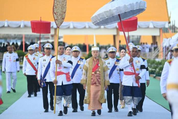 นายวิณะโรจน์ ทรัพย์ส่งสุข ทำหน้าที่พระยาแรกนา ในพระราชพิธีพืชมงคลจรดพระนังคัลแรกนาขวัญ ปีพุทธศักราช 2569